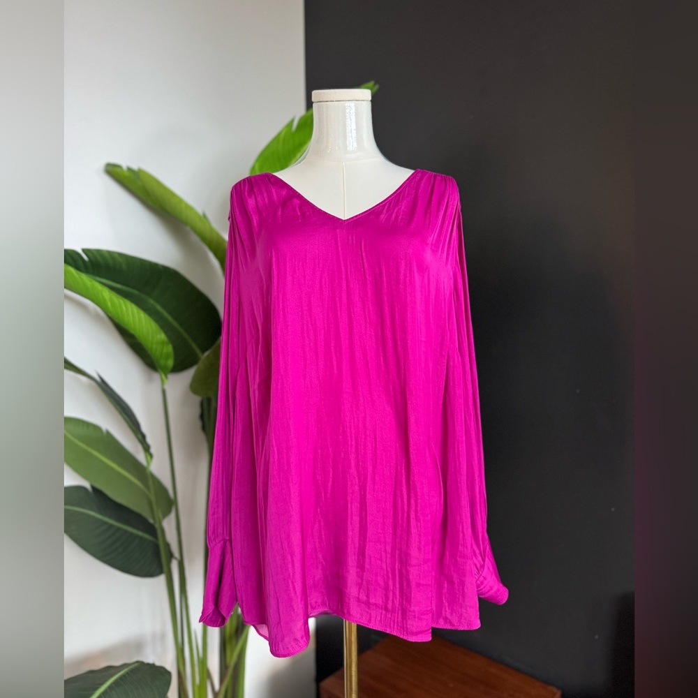 Joie Fuchsia V-Neck top